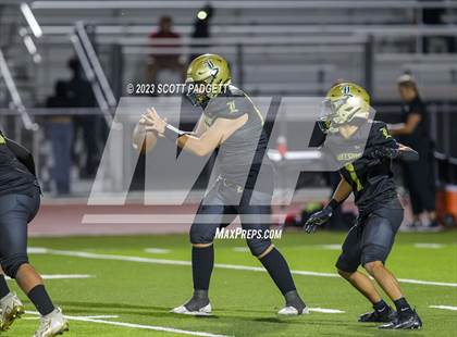 Thumbnail 1 in Temescal Canyon @ Lakeside photogallery.