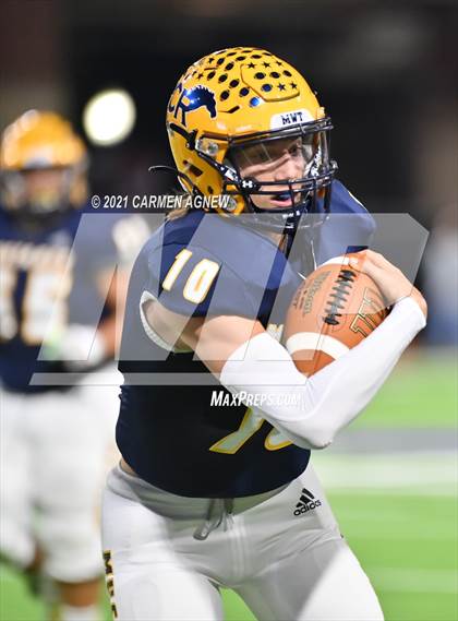 Thumbnail 2 in Klein Oak @ Cypress Ranch (UIL 6A D1 Bi-District Playoff) photogallery.