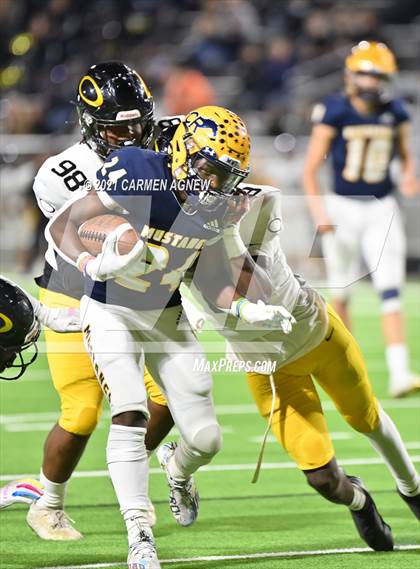 Thumbnail 2 in Klein Oak @ Cypress Ranch (UIL 6A D1 Bi-District Playoff) photogallery.