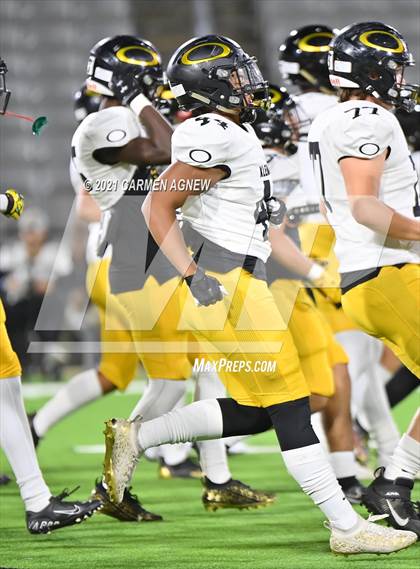 Thumbnail 2 in Klein Oak @ Cypress Ranch (UIL 6A D1 Bi-District Playoff) photogallery.