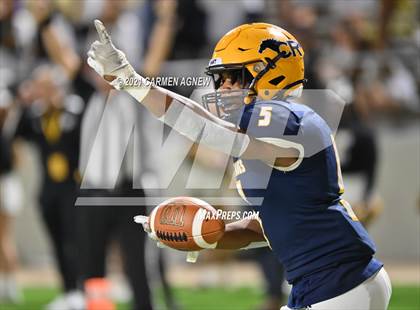 Thumbnail 3 in Klein Oak @ Cypress Ranch (UIL 6A D1 Bi-District Playoff) photogallery.