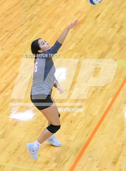 Thumbnail 1 in Sublette @ Syracuse photogallery.