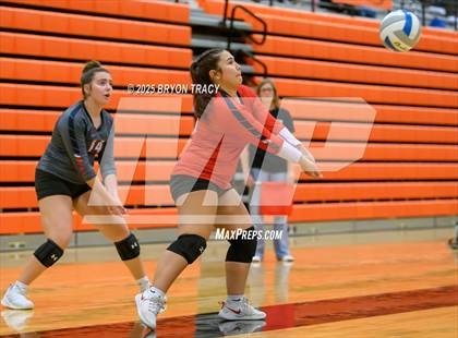 Thumbnail 3 in Sublette @ Syracuse photogallery.