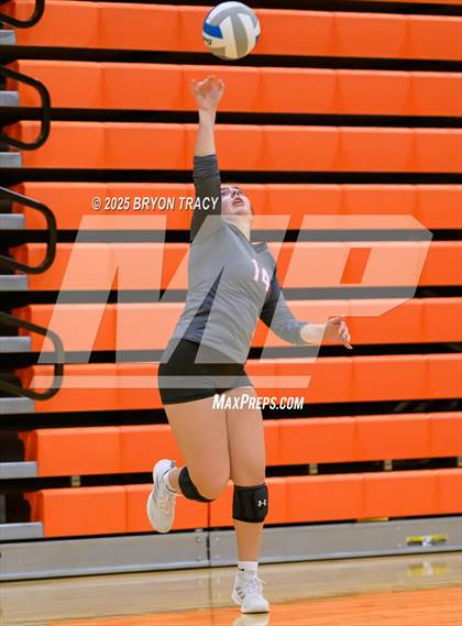 Thumbnail 2 in Sublette @ Syracuse photogallery.