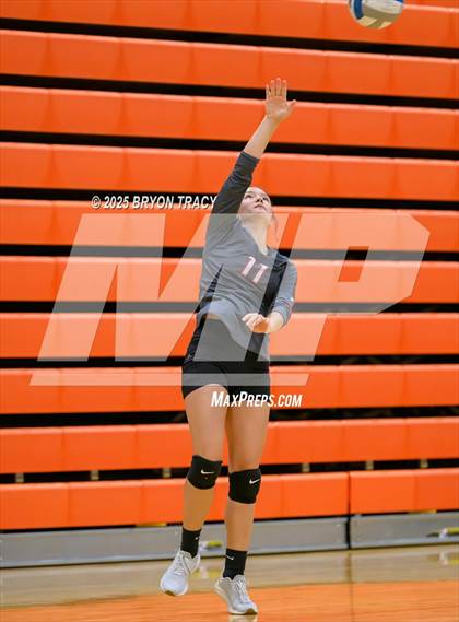 Thumbnail 3 in Sublette @ Syracuse photogallery.