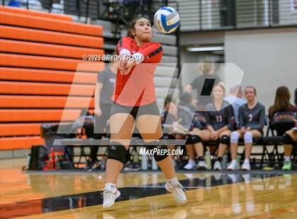 Thumbnail 3 in Sublette @ Syracuse photogallery.