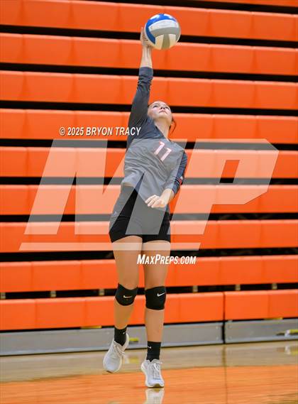 Thumbnail 2 in Sublette @ Syracuse photogallery.