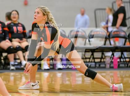 Thumbnail 1 in Sublette @ Syracuse photogallery.