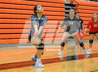 Thumbnail 1 in Sublette @ Syracuse photogallery.