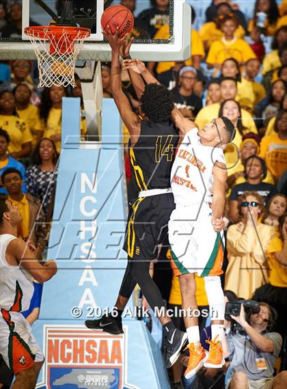 Thumbnail 2 in East Lincoln vs Farmville Central (NCHSAA 2A Final) photogallery.