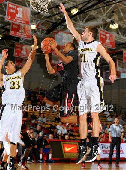 Thumbnail 2 in Westchester vs. Capistrano Valley (Nike Extravaganza) photogallery.