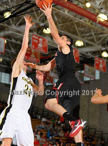 Thumbnail 3 in Westchester vs. Capistrano Valley (Nike Extravaganza) photogallery.