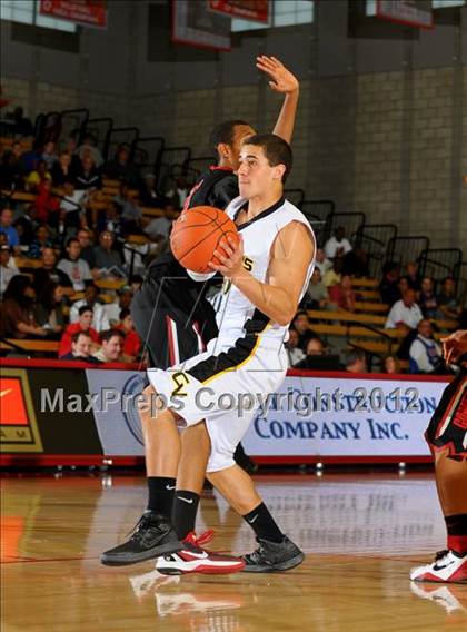 Thumbnail 1 in Westchester vs. Capistrano Valley (Nike Extravaganza) photogallery.