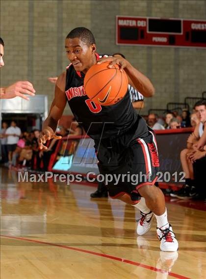 Thumbnail 2 in Westchester vs. Capistrano Valley (Nike Extravaganza) photogallery.
