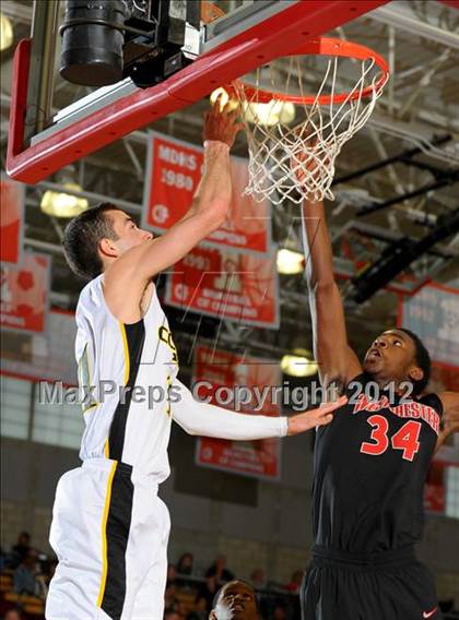 Thumbnail 1 in Westchester vs. Capistrano Valley (Nike Extravaganza) photogallery.