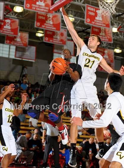 Thumbnail 1 in Westchester vs. Capistrano Valley (Nike Extravaganza) photogallery.