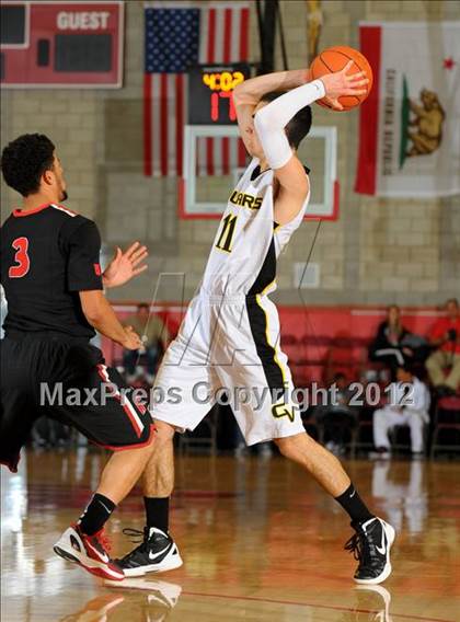 Thumbnail 1 in Westchester vs. Capistrano Valley (Nike Extravaganza) photogallery.