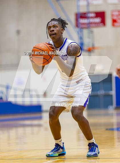 Thumbnail 1 in LaGrange vs Goose Creek Memorial (Beaumont ISD YMBL Tournament) photogallery.