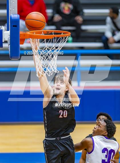 Thumbnail 2 in LaGrange vs Goose Creek Memorial (Beaumont ISD YMBL Tournament) photogallery.