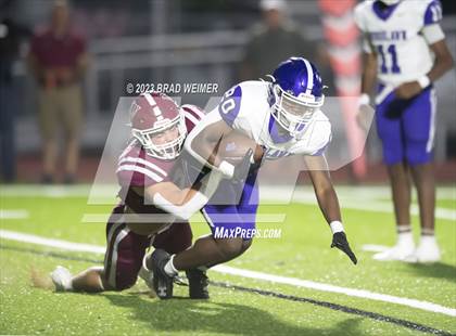 Thumbnail 3 in Woodlawn-B.R. @ E.D. White photogallery.
