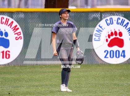 Thumbnail 2 in Stockdale vs. Selma photogallery.