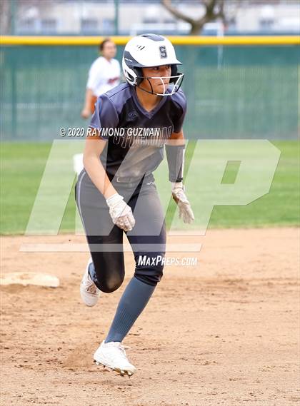Thumbnail 3 in Stockdale vs. Selma photogallery.