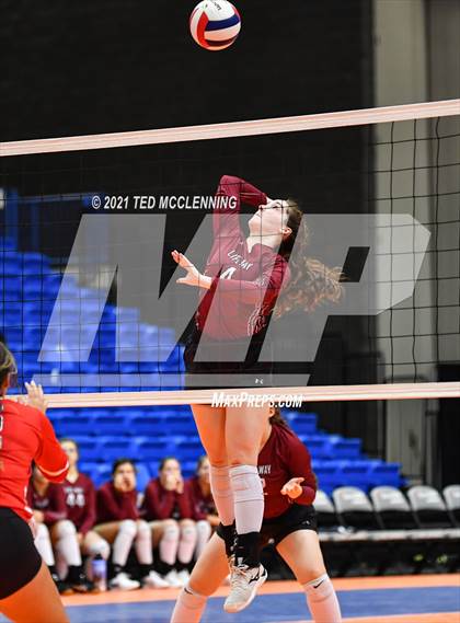 Thumbnail 3 in Mansfield vs. Life Way Christian (AAA 2A Final) photogallery.