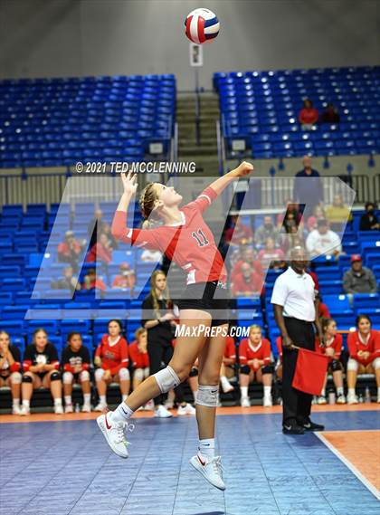 Thumbnail 3 in Mansfield vs. Life Way Christian (AAA 2A Final) photogallery.