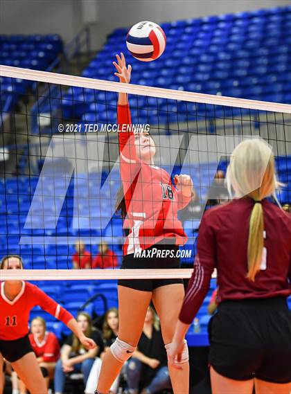 Thumbnail 3 in Mansfield vs. Life Way Christian (AAA 2A Final) photogallery.