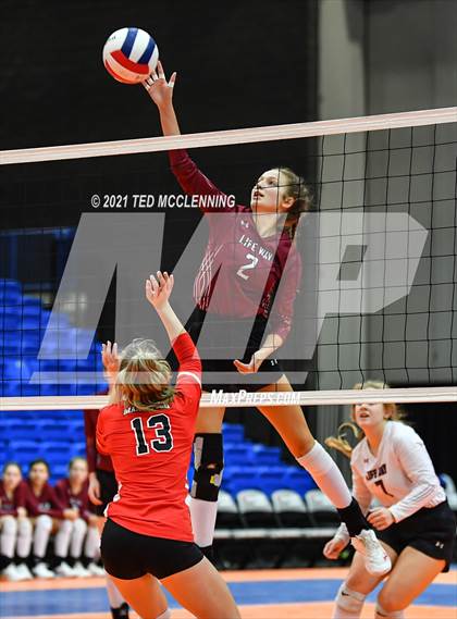 Thumbnail 1 in Mansfield vs. Life Way Christian (AAA 2A Final) photogallery.
