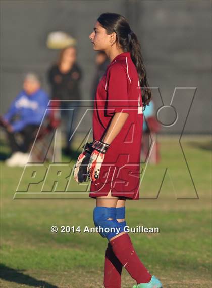 Thumbnail 3 in JV: Laguna Beach vs. Calvary Chapel photogallery.