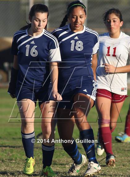 Thumbnail 3 in JV: Laguna Beach vs. Calvary Chapel photogallery.