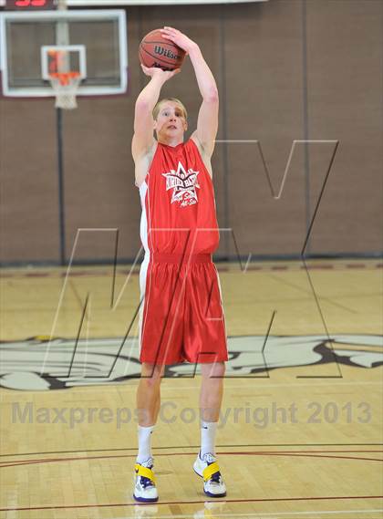Thumbnail 3 in Minnesota vs Wisconsin (Border Battle All-Star Game) photogallery.