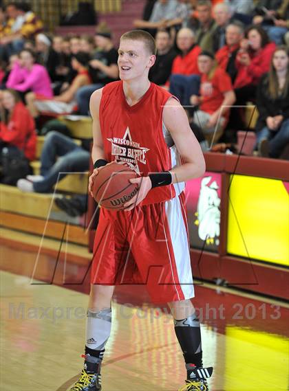 Thumbnail 1 in Minnesota vs Wisconsin (Border Battle All-Star Game) photogallery.