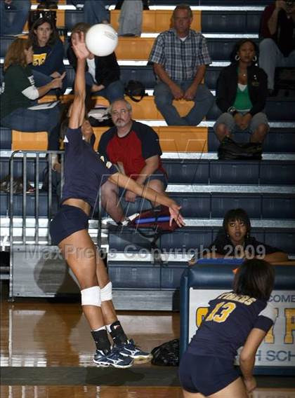 Thumbnail 3 in McNeil @ Stony Point photogallery.