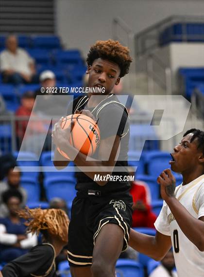 Thumbnail 3 in Jonesboro vs. Hot Springs (AAA 5A State Playoff first round) photogallery.