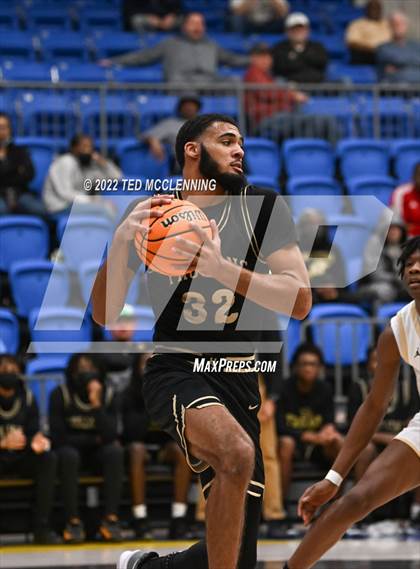 Thumbnail 2 in Jonesboro vs. Hot Springs (AAA 5A State Playoff first round) photogallery.