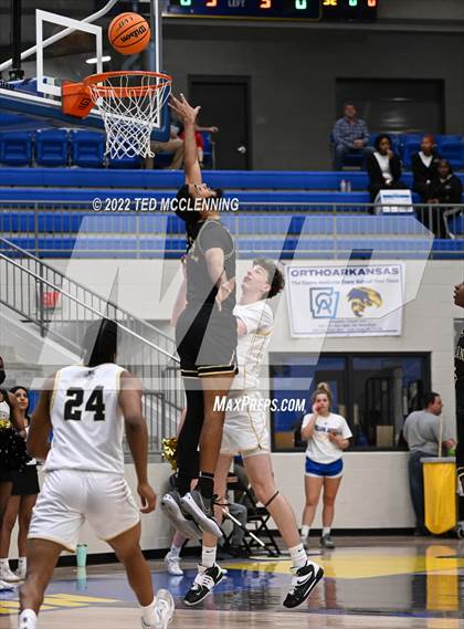 Thumbnail 2 in Jonesboro vs. Hot Springs (AAA 5A State Playoff first round) photogallery.