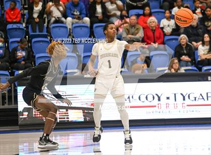 Thumbnail 3 in Jonesboro vs. Hot Springs (AAA 5A State Playoff first round) photogallery.