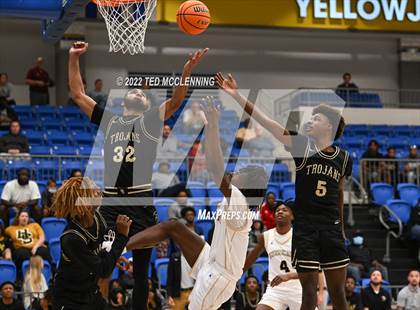 Thumbnail 3 in Jonesboro vs. Hot Springs (AAA 5A State Playoff first round) photogallery.