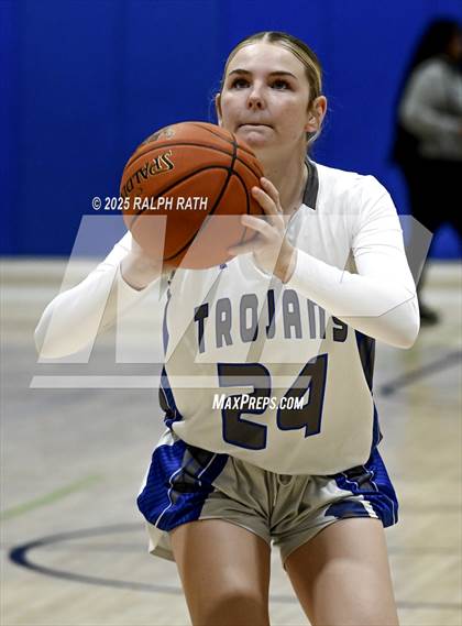 Thumbnail 3 in Orland vs. Marysville (Oroville Tournament) photogallery.