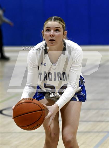 Thumbnail 2 in Orland vs. Marysville (Oroville Tournament) photogallery.