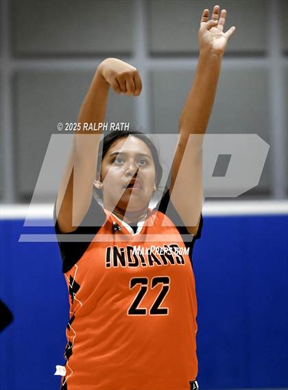 Thumbnail 3 in Orland vs. Marysville (Oroville Tournament) photogallery.