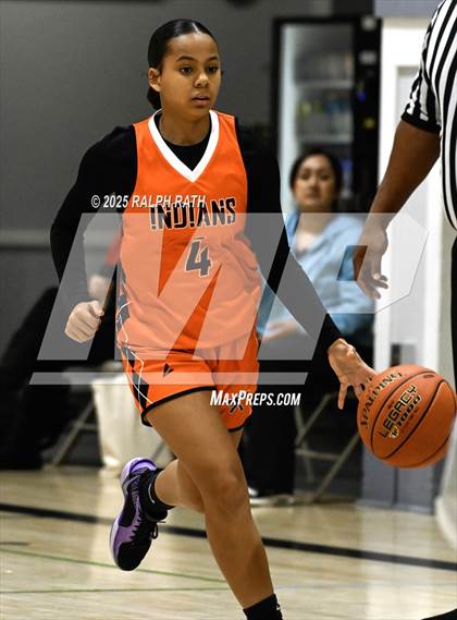 Thumbnail 3 in Orland vs. Marysville (Oroville Tournament) photogallery.