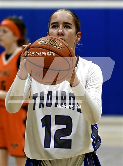 Thumbnail 1 in Orland vs. Marysville (Oroville Tournament) photogallery.