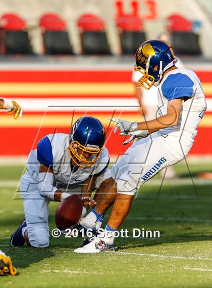 Thumbnail 1 in Santa Clara vs Gunderson (Levi's Stadium - Friday Night Lights) photogallery.