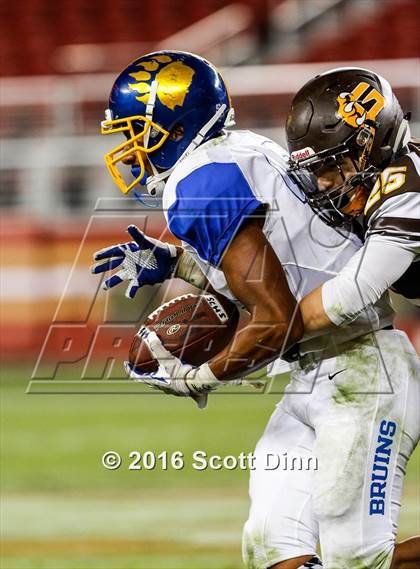 Thumbnail 3 in Santa Clara vs Gunderson (Levi's Stadium - Friday Night Lights) photogallery.