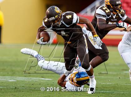 Thumbnail 1 in Santa Clara vs Gunderson (Levi's Stadium - Friday Night Lights) photogallery.