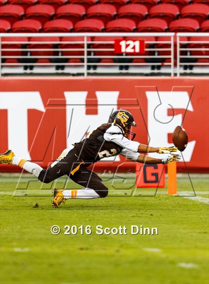 Thumbnail 1 in Santa Clara vs Gunderson (Levi's Stadium - Friday Night Lights) photogallery.