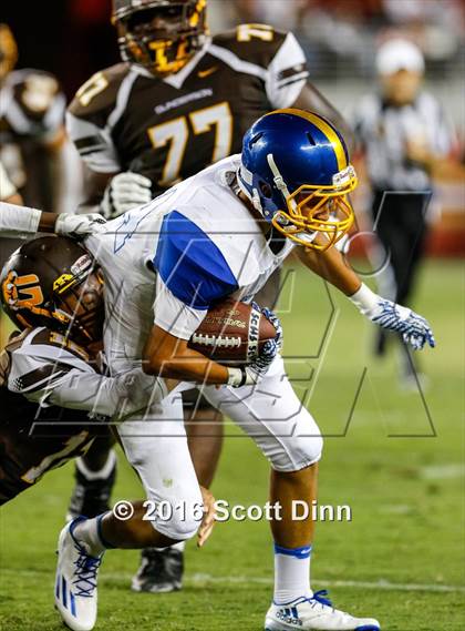 Thumbnail 2 in Santa Clara vs Gunderson (Levi's Stadium - Friday Night Lights) photogallery.